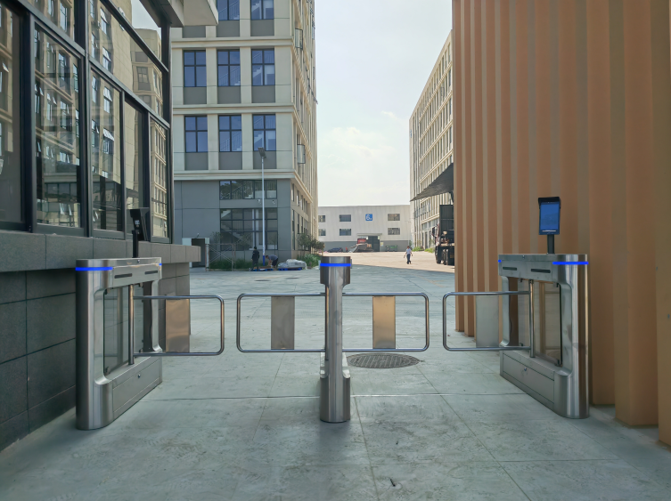 1756780272347686.png image.png